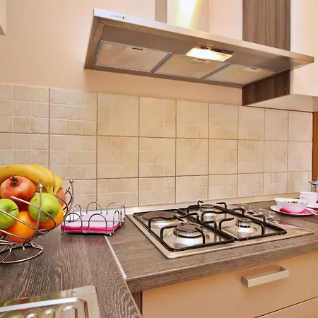 Apartamento Ivanka By Interhome