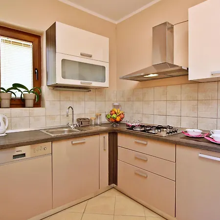 Apartamento Ivanka By Interhome