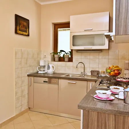 Ivanka By Interhome Apartmán *